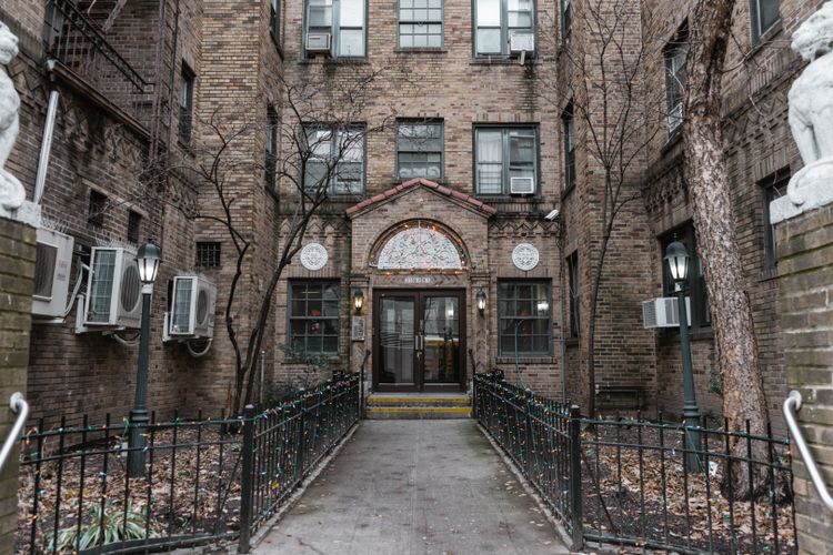 Jackson Heights, the World’s "Most Diverse Neighborhood" Traveling